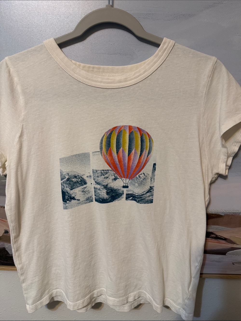 Madewell Cream Tee with Colorful Hot Air Balloon Graphic
